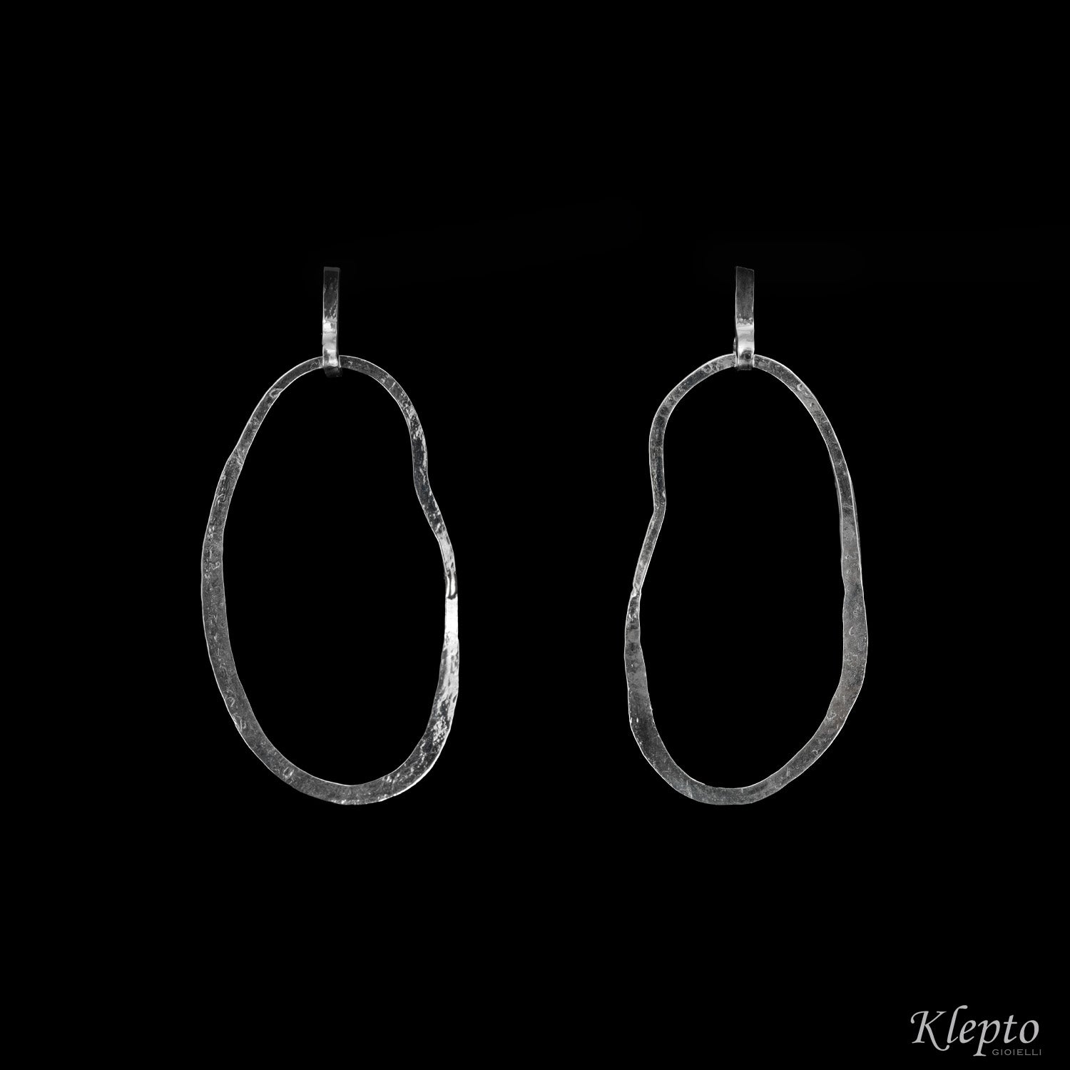 Earrings in Silnova® Silver with hammered wire