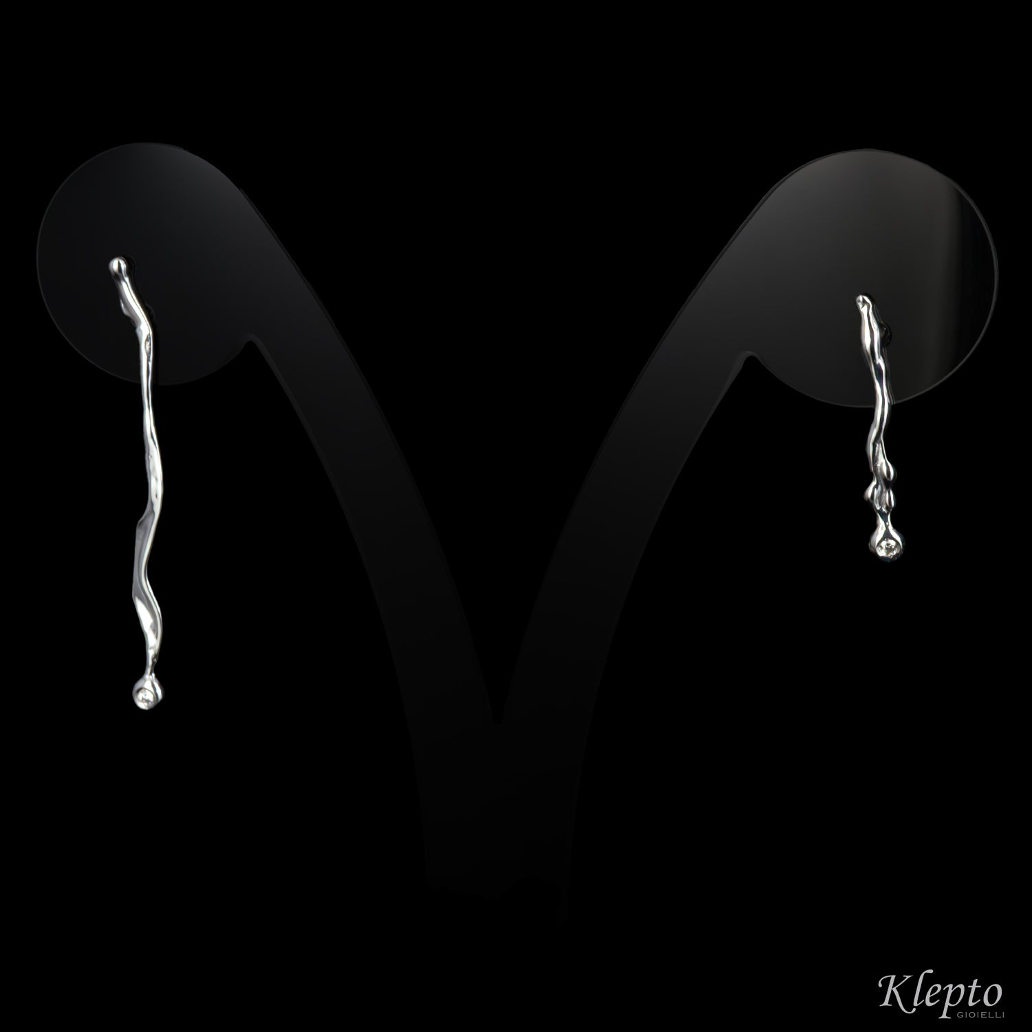 White gold earrings with Diamonds