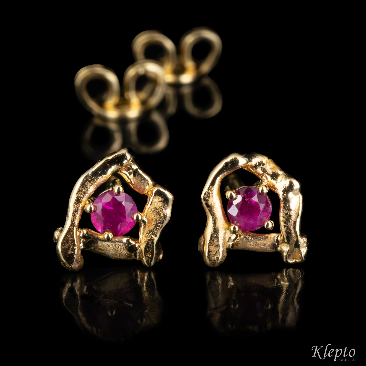 Yellow Gold Pepita Earrings with Rubies