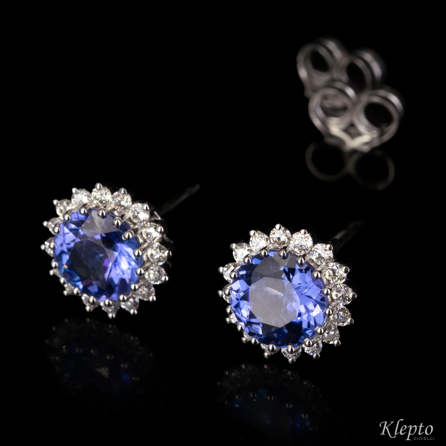White gold earrings with Tanzanites and Diamonds