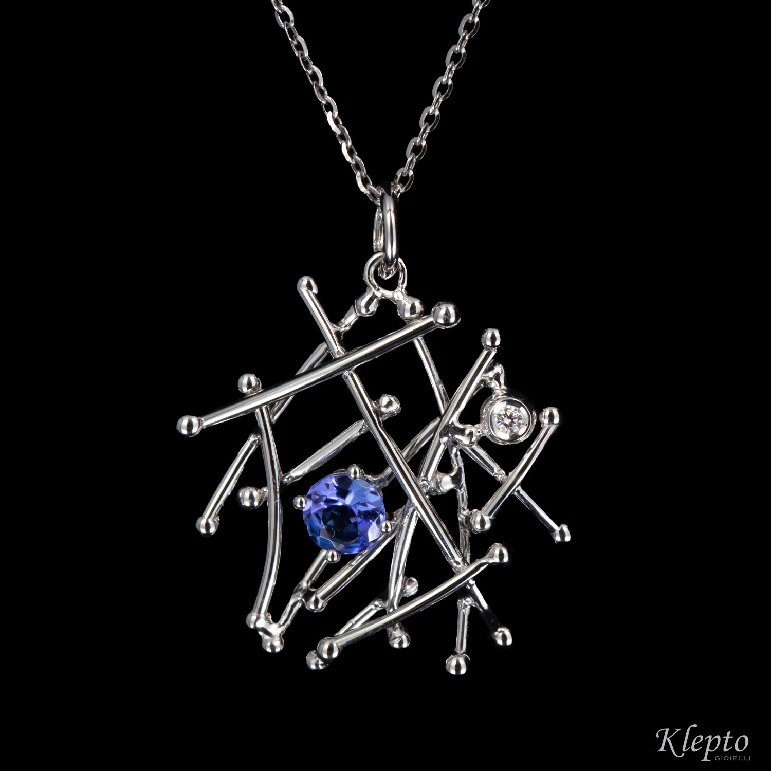 White gold pendant "IntriKo" with Tanzanite and Diamond