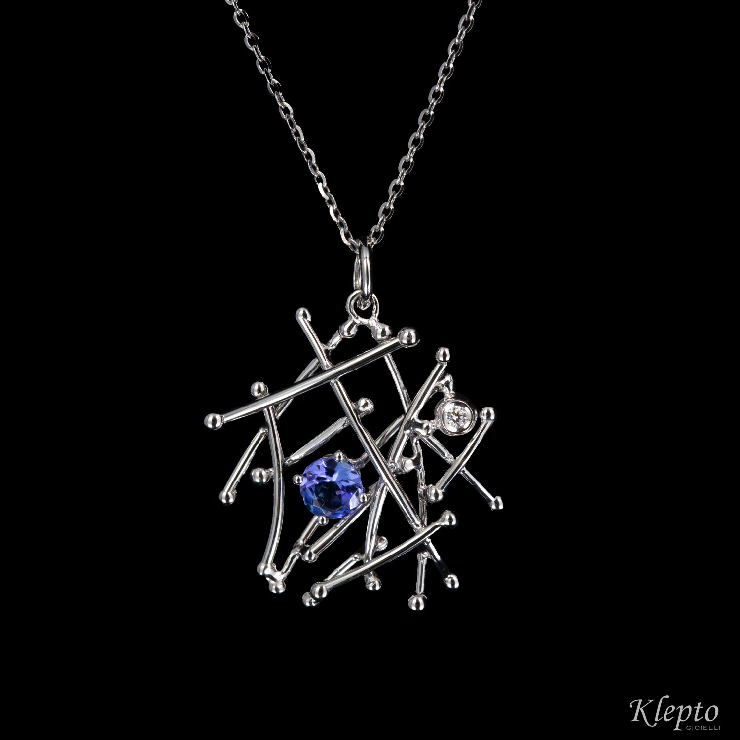 White gold pendant "IntriKo" with Tanzanite and Diamond