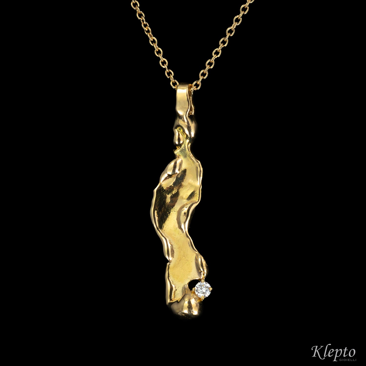 Yellow gold pendant "Isola" flame-fused with diamond