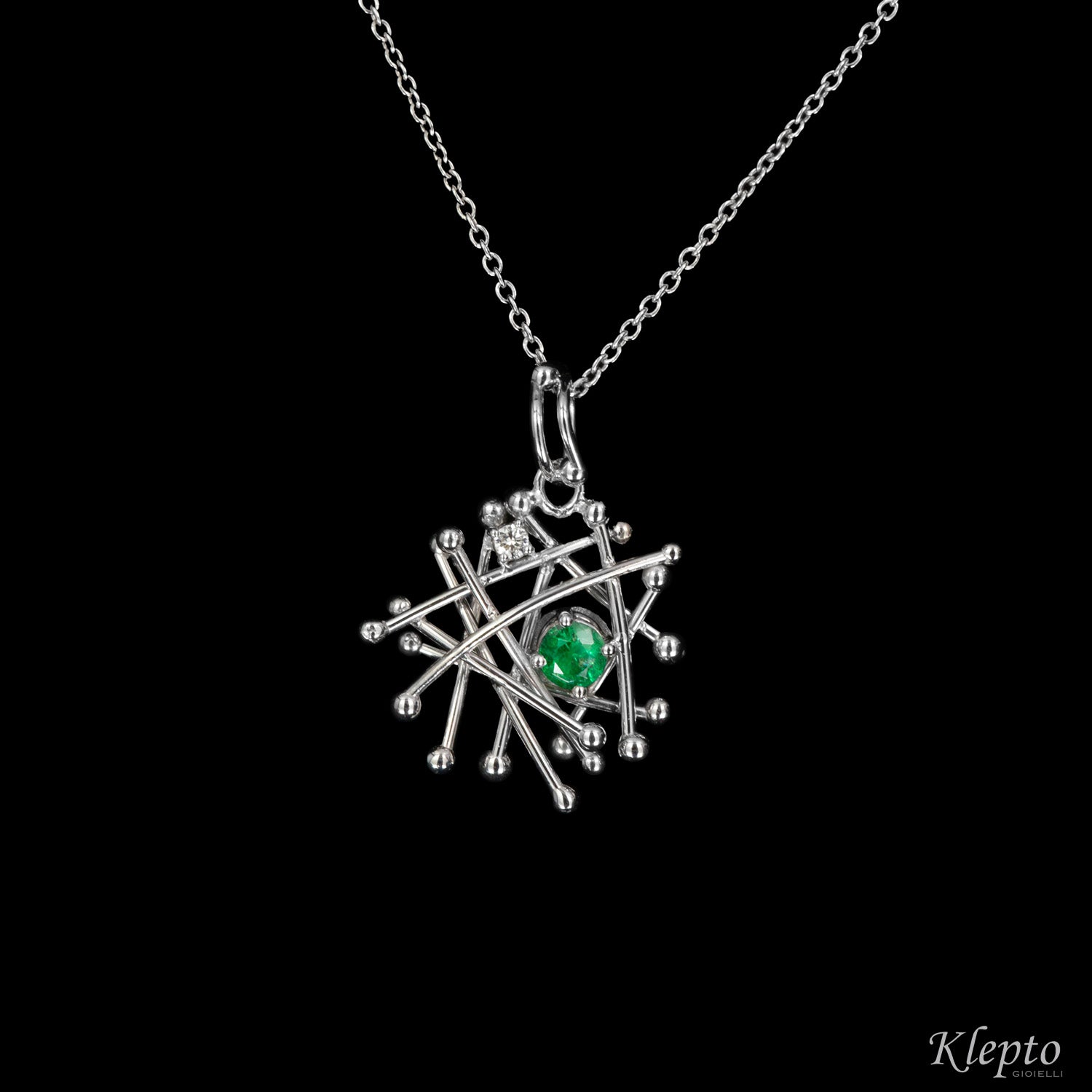 White gold "Fiammiferino" pendant with Emerald and Diamond