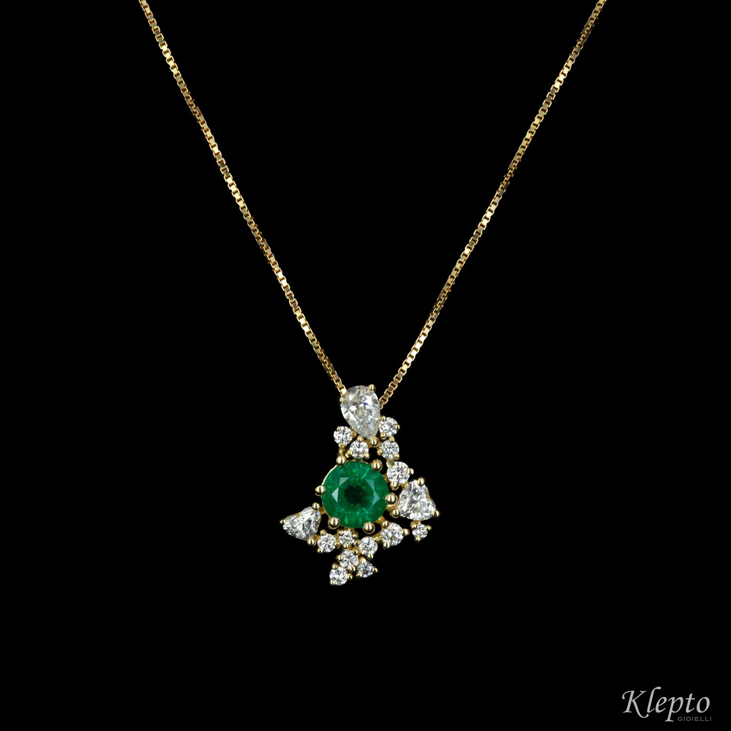 Yellow gold pendant with Emerald and Diamonds