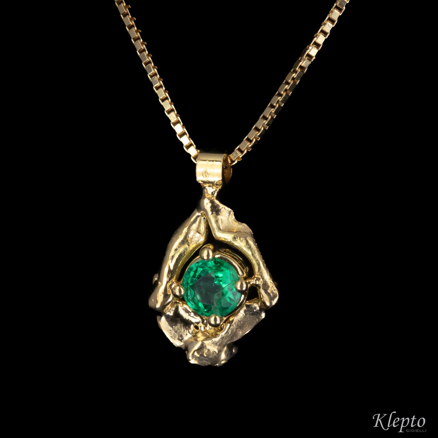 Yellow gold pendant Pepita with Emerald