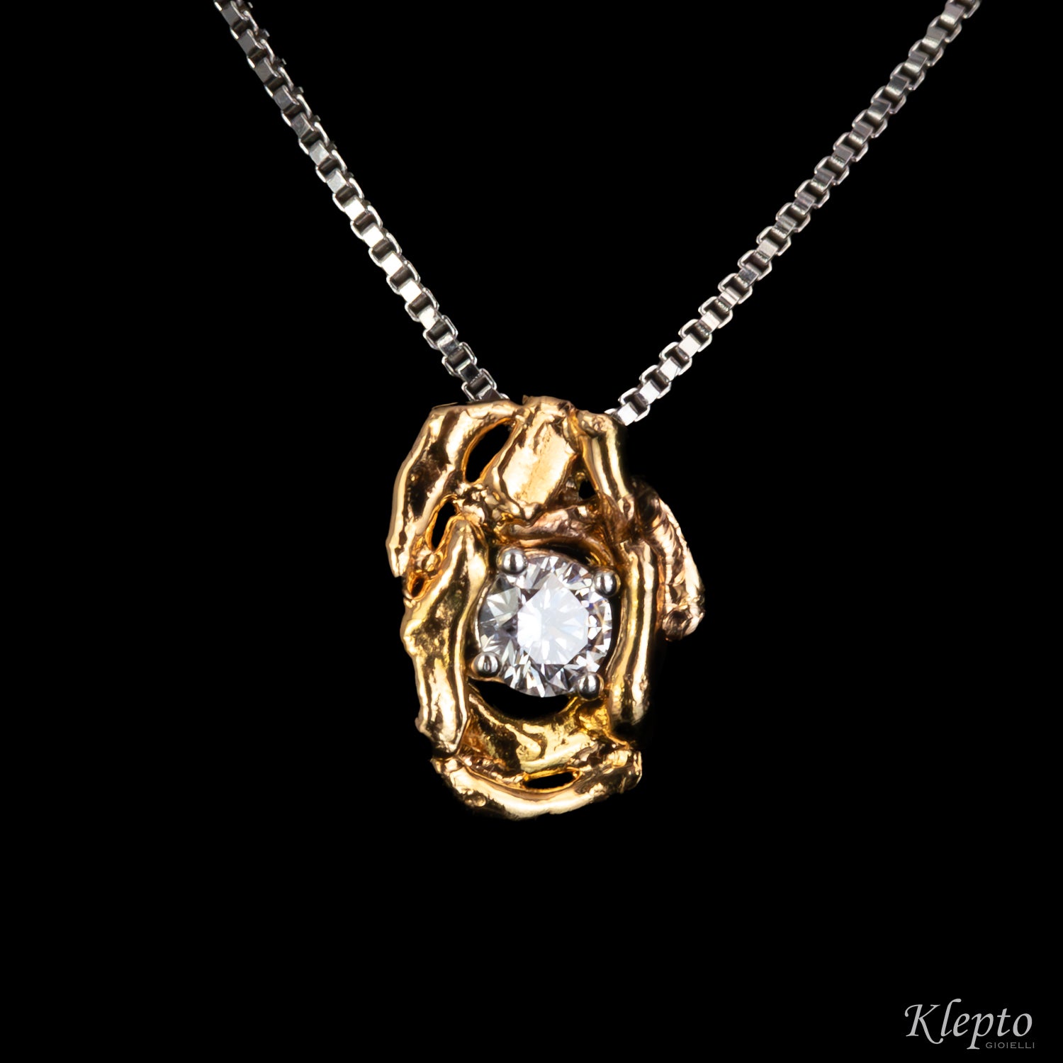 White and rose gold Pepita pendant with diamond