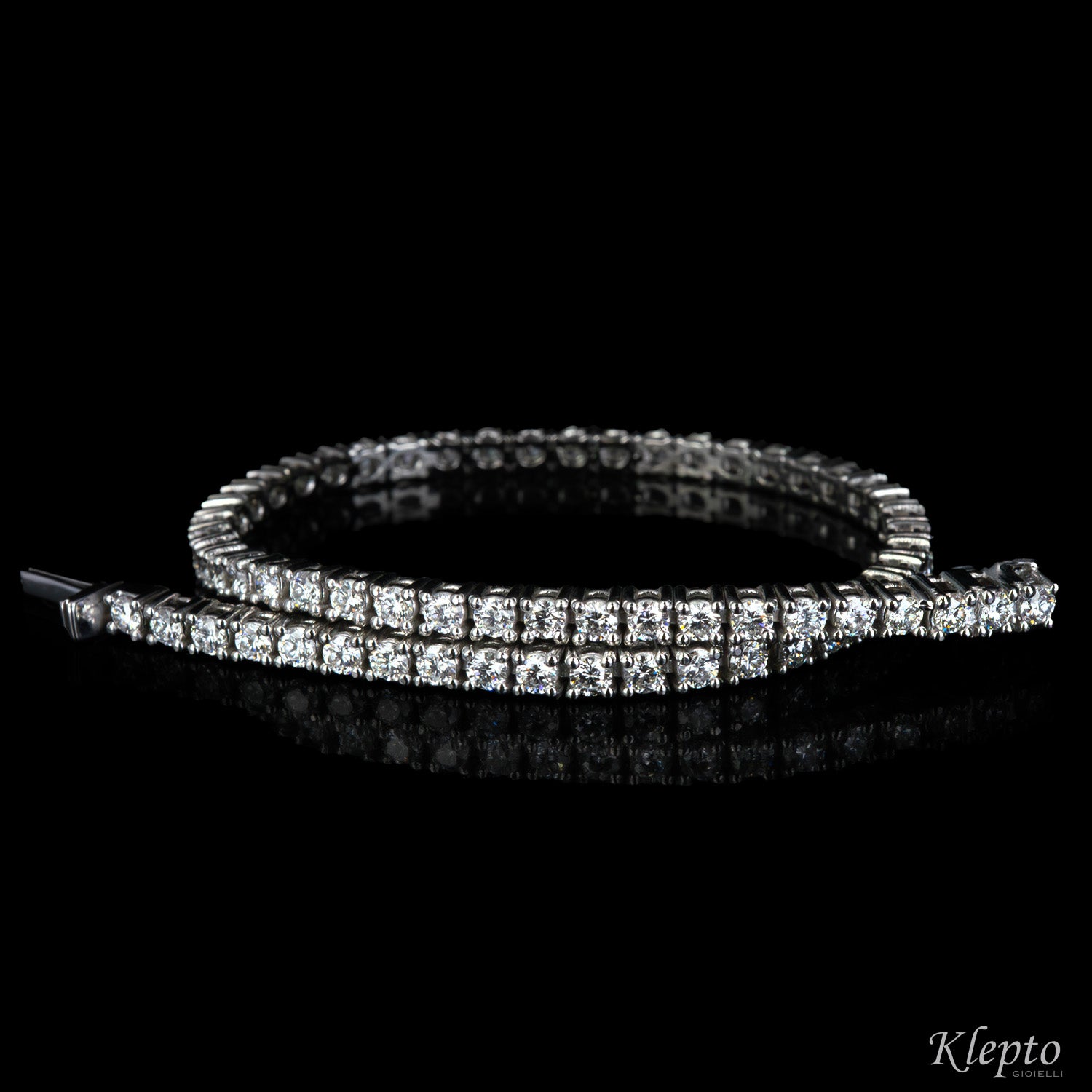 White gold tennis bracelet with diamonds