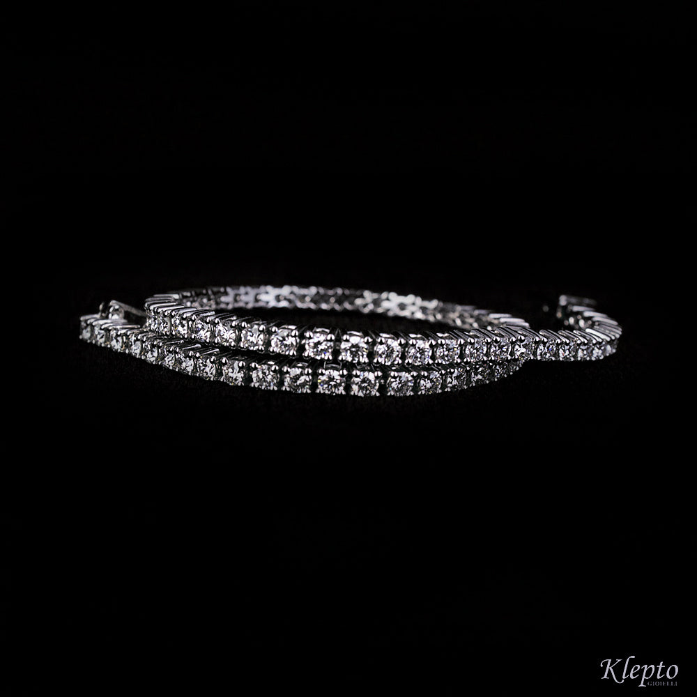 White gold tennis bracelet with diamonds