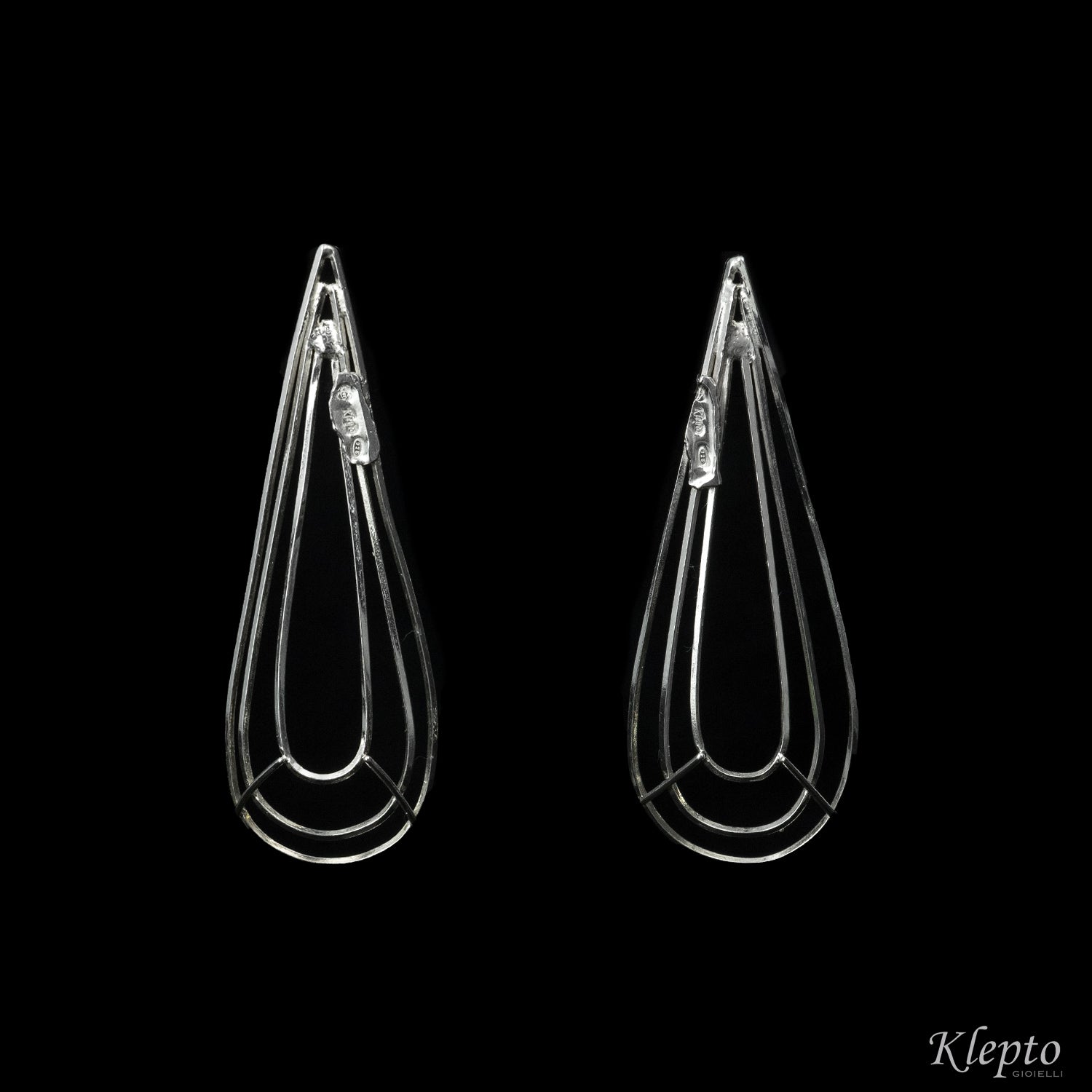 Wire earrings in Silnova® Silver