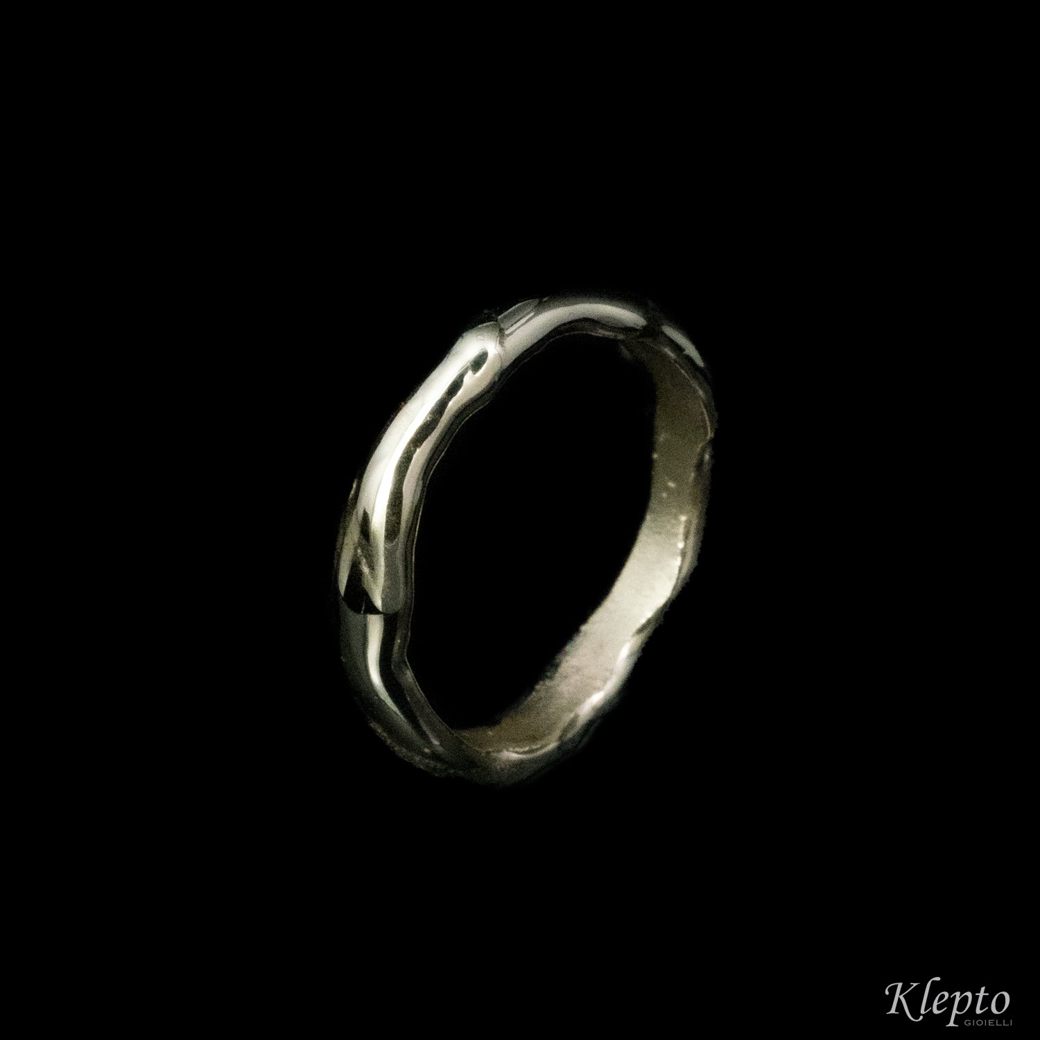 Wedding ring Divenire