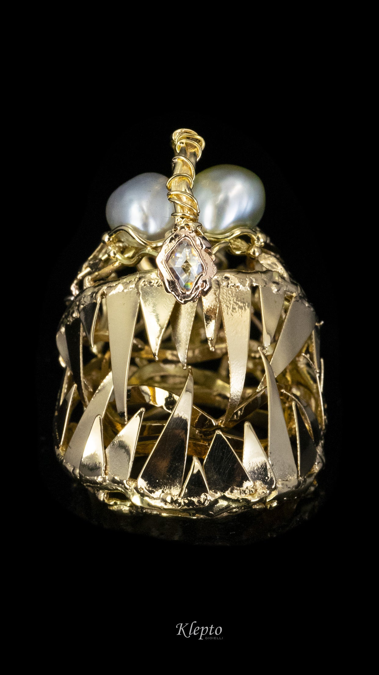 Gold ring, pendant and sculpture with diamonds "Lantern fish"