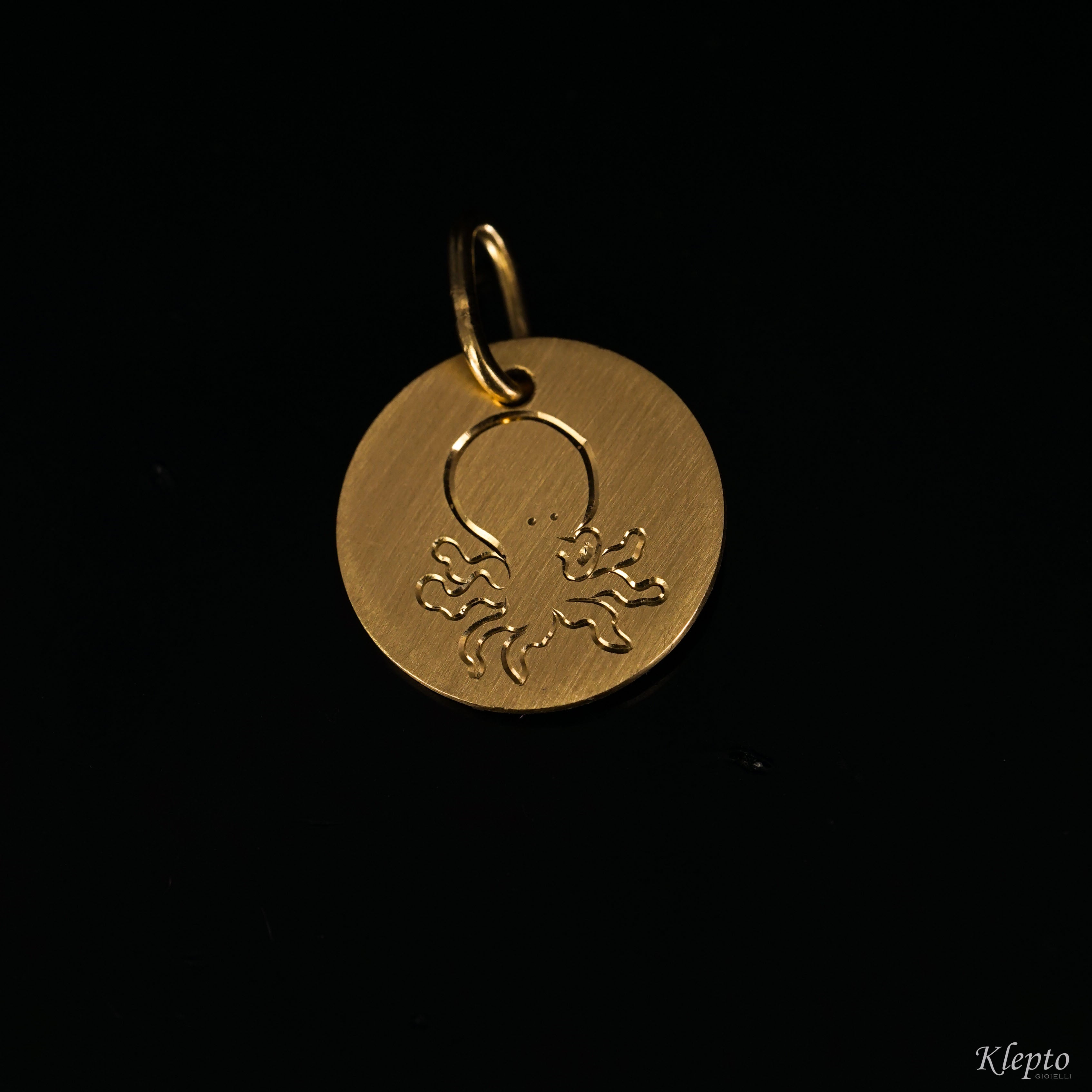 18 kt yellow gold medal