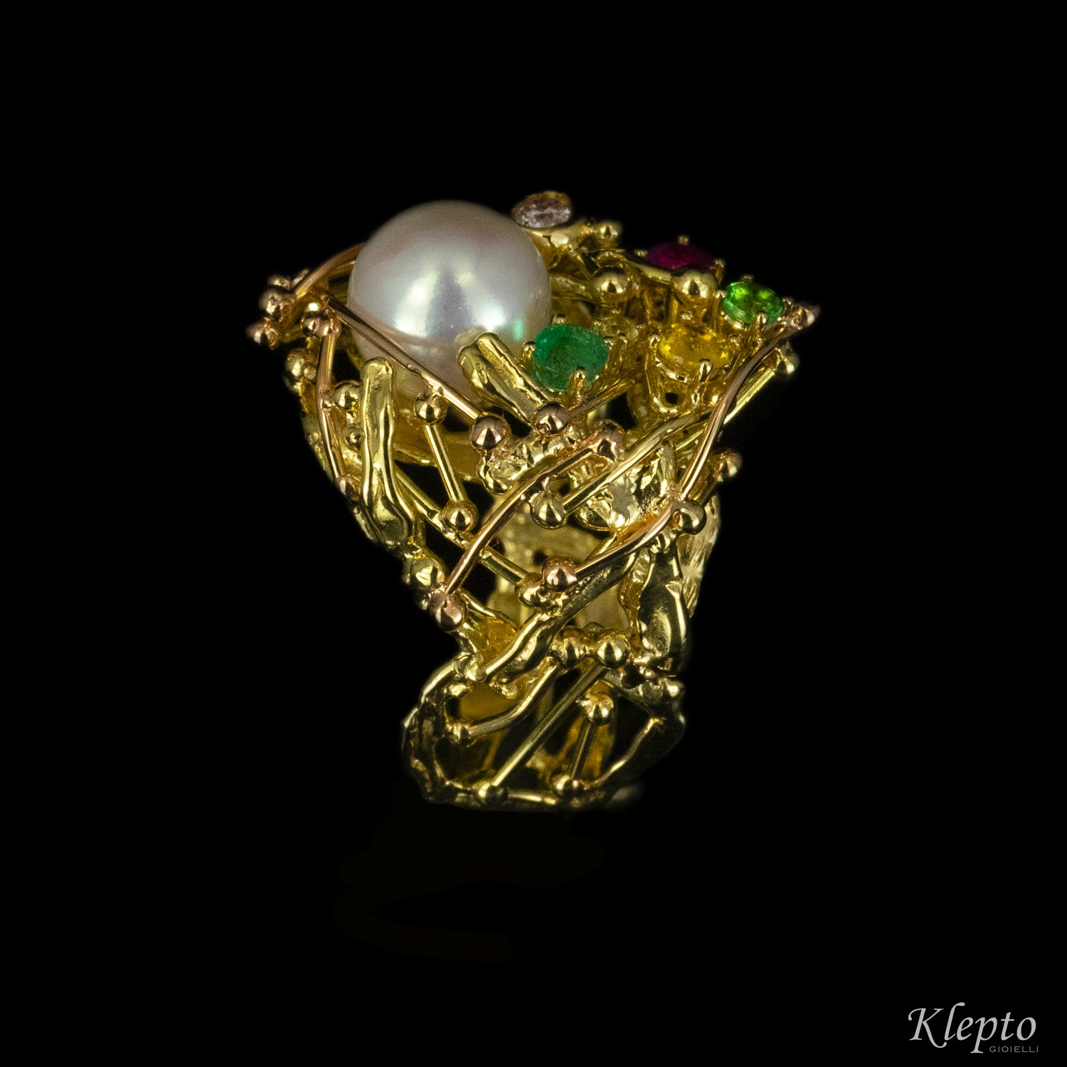 Yellow gold ring with Japanese Pearl, Emerald, Ruby, Sapphire and Diamond