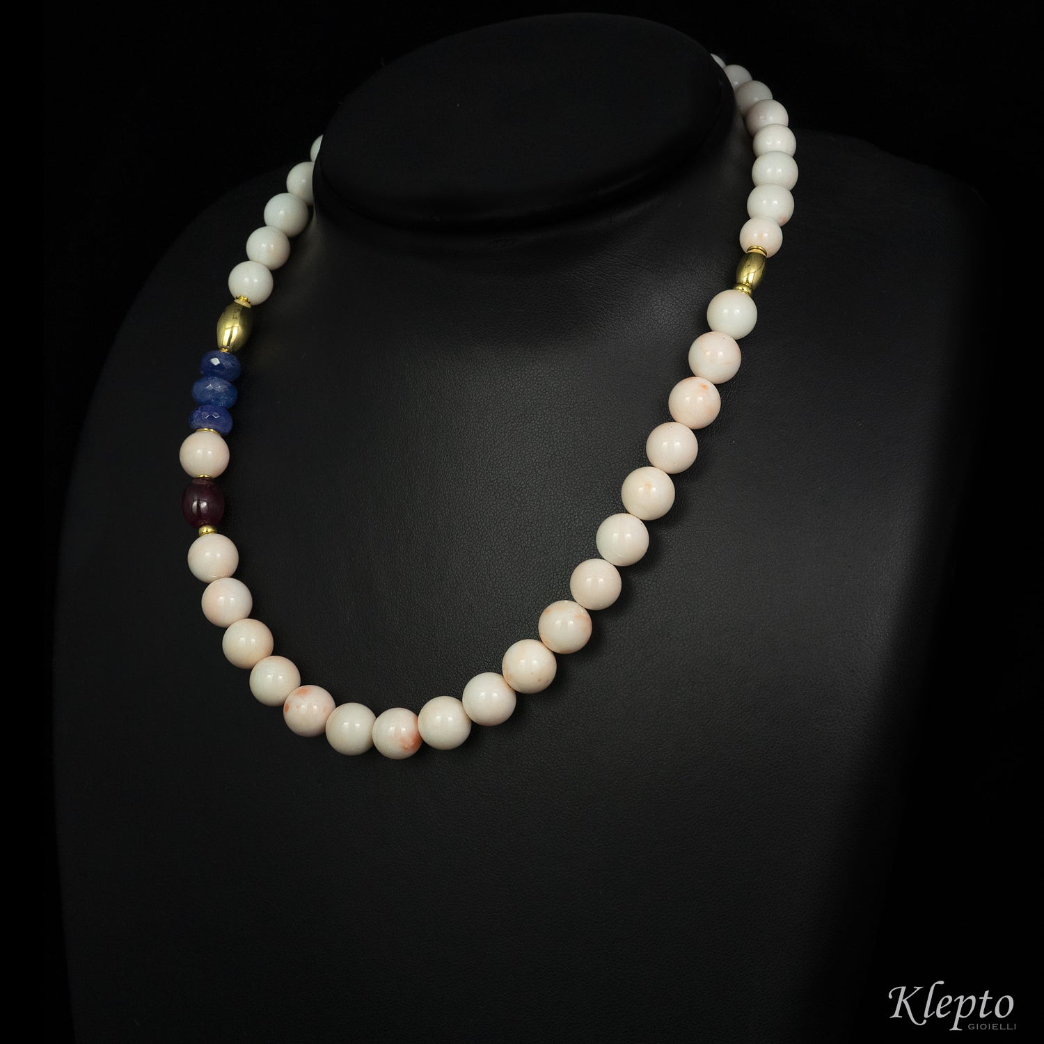 Choker necklace with pink coral