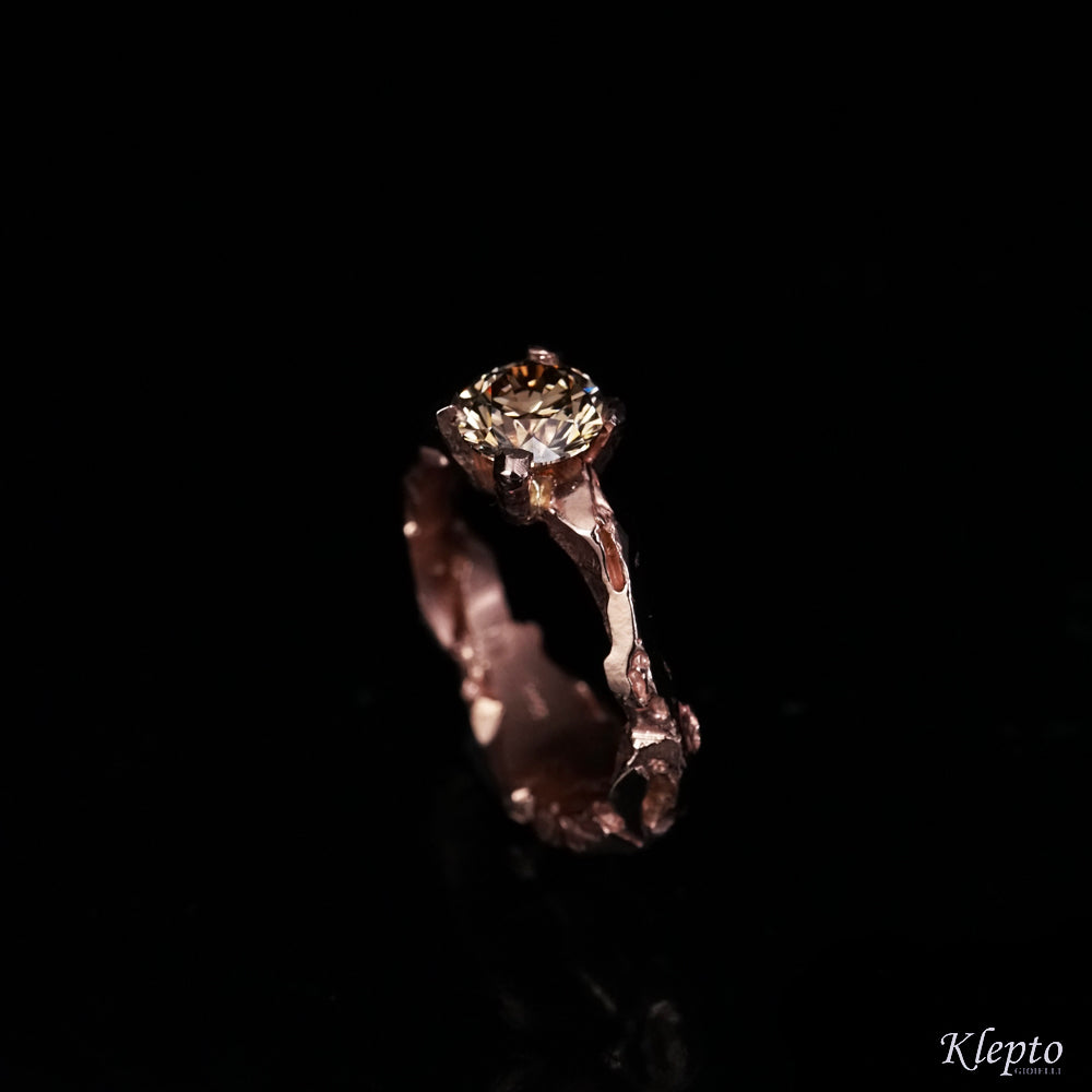 Iceberg ring in rose gold with brown diamond