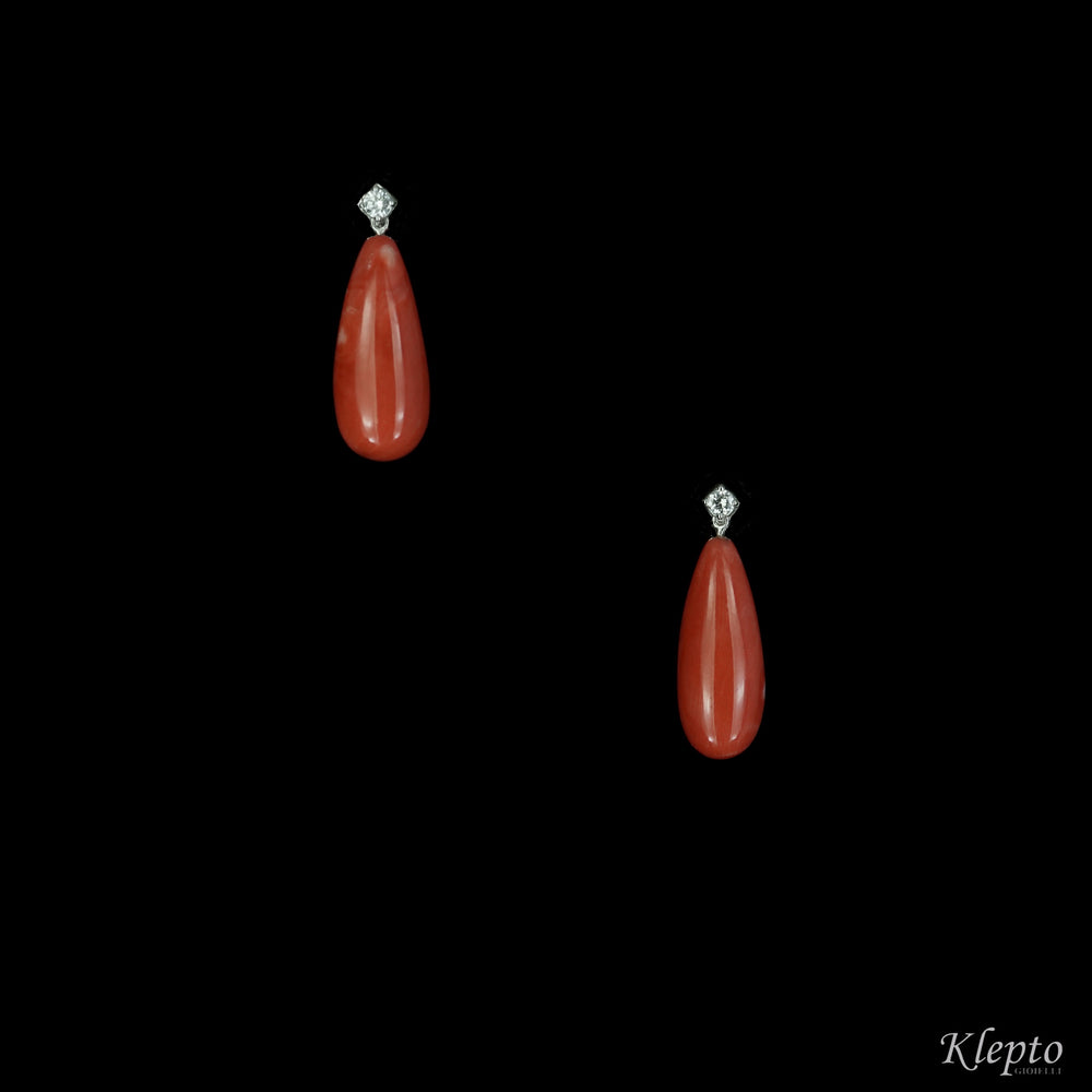 White gold earrings with Momo Coral and Diamonds